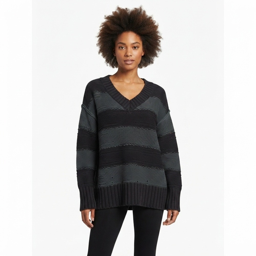 Arizona Jean Co Sweater Womens M V-Neck Striped Distressed Green Black